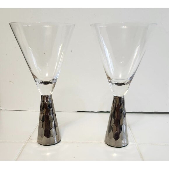 Pair Of 8" Artland Hand Blown Wine Glasses With Platinum-look Hexagonal Base - Picture 4 of 9